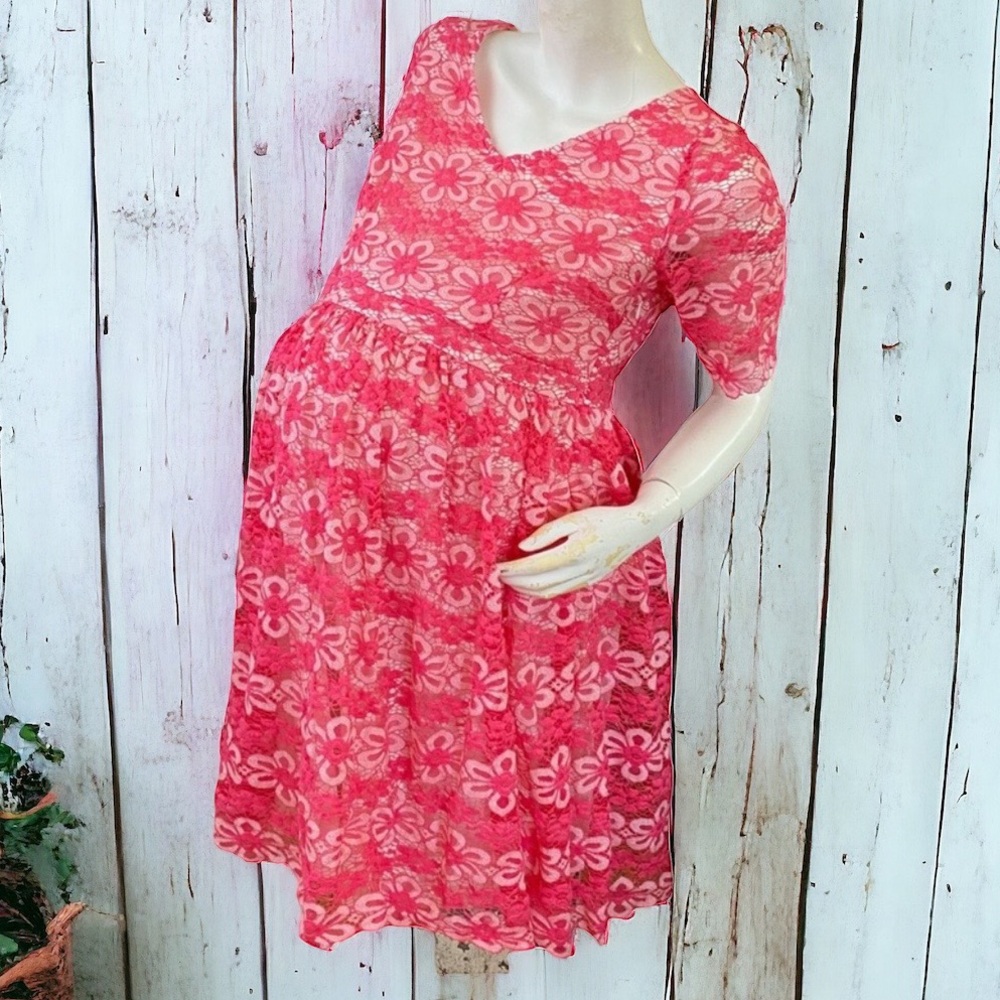 Motherhood Maternity pink floral lace crochet dress L